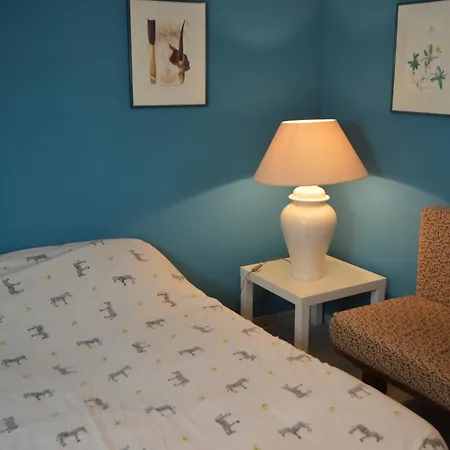 Du Jardin Roy Holiday home Haution